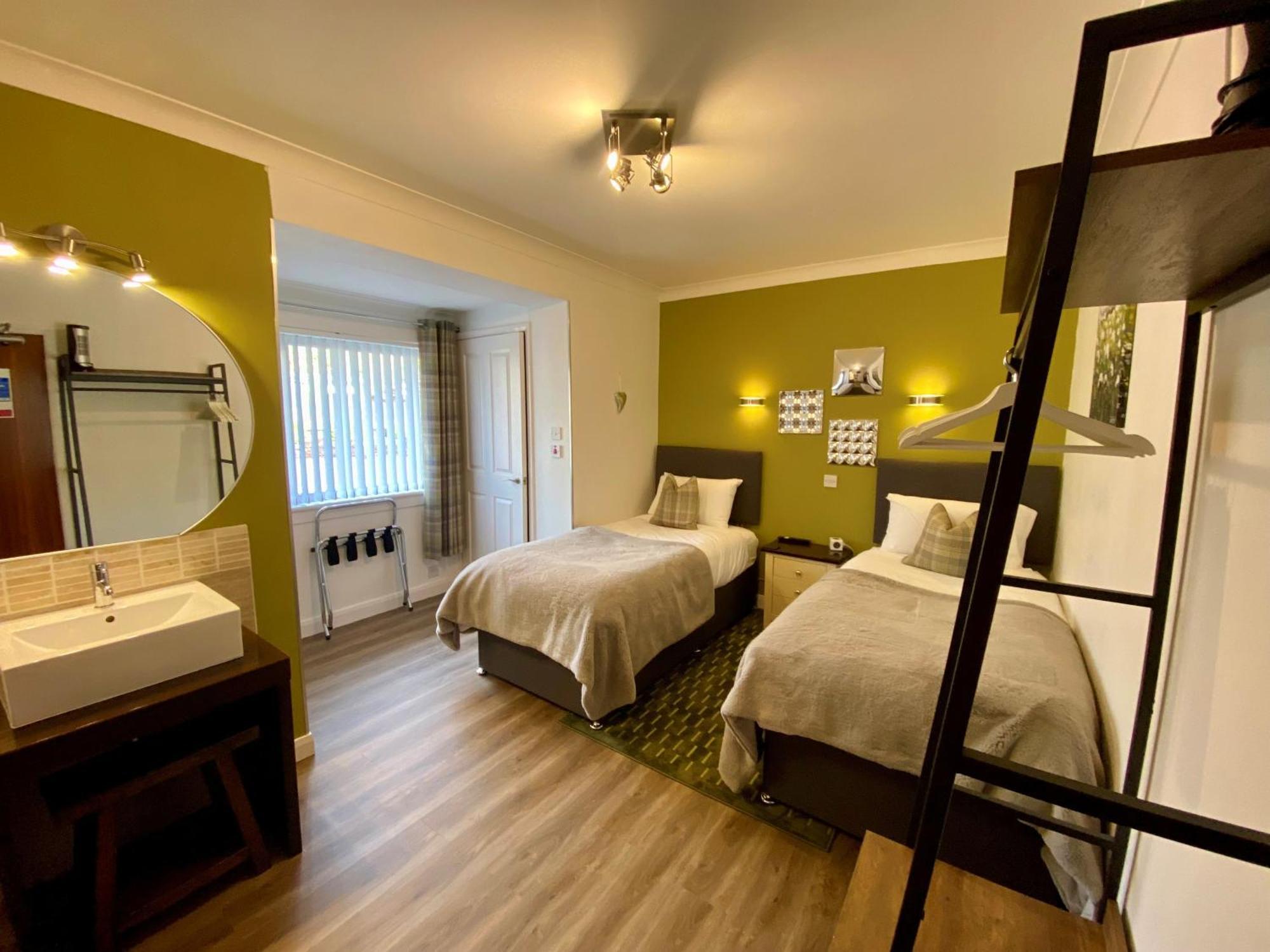 Distant Hills Guest House Spean Bridge Εξωτερικό φωτογραφία